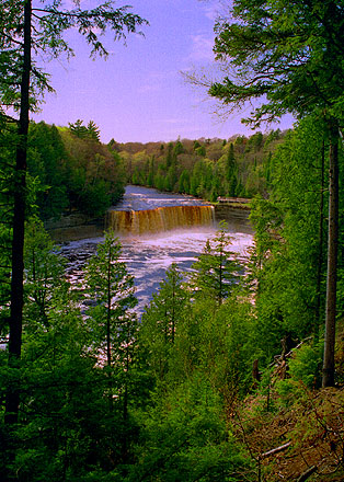 Upper Tahquamenon Falls